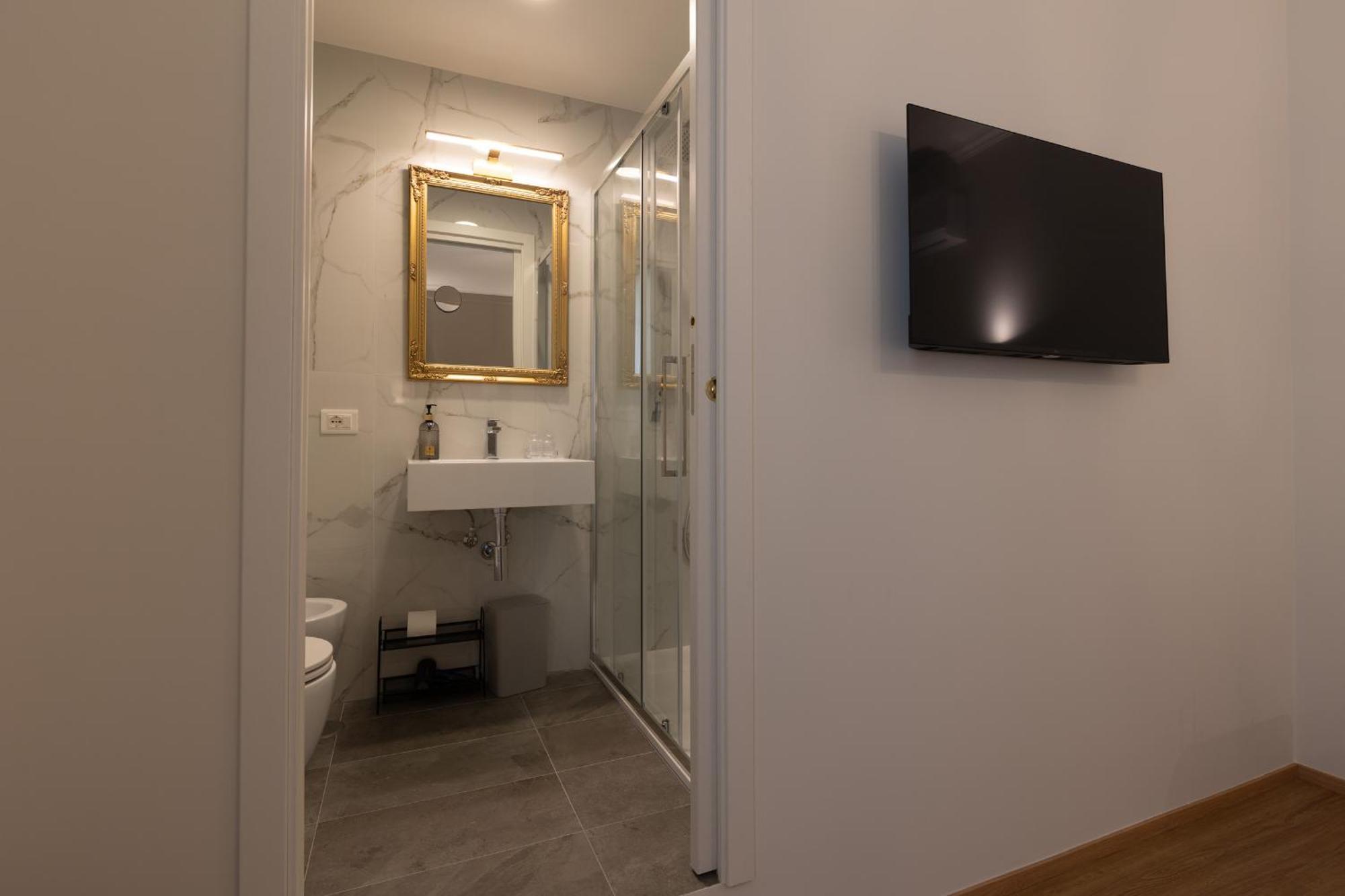 De Vince Suites - Luxury Rooms - Roma Termini Экстерьер фото