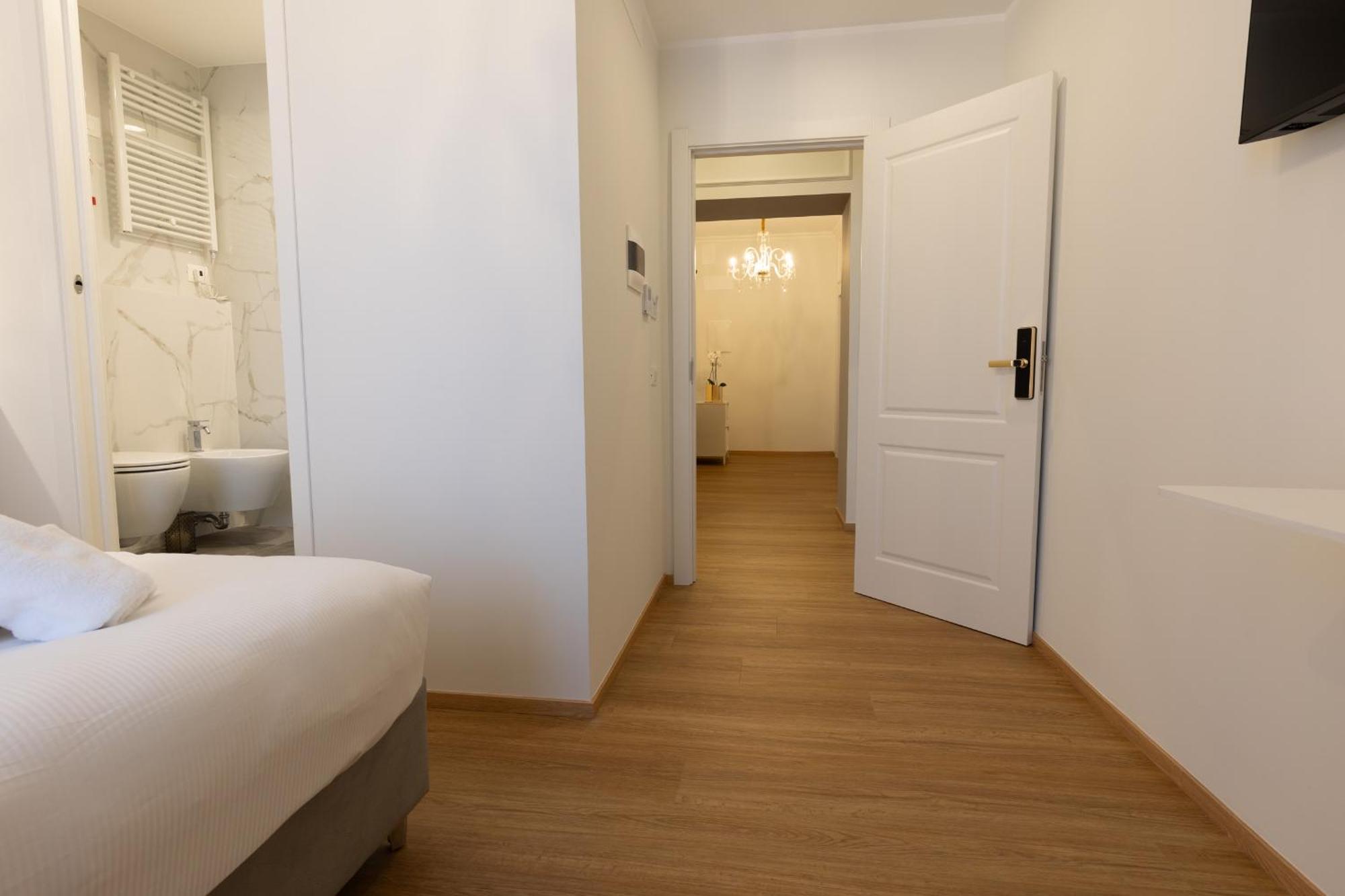 De Vince Suites - Luxury Rooms - Roma Termini Экстерьер фото