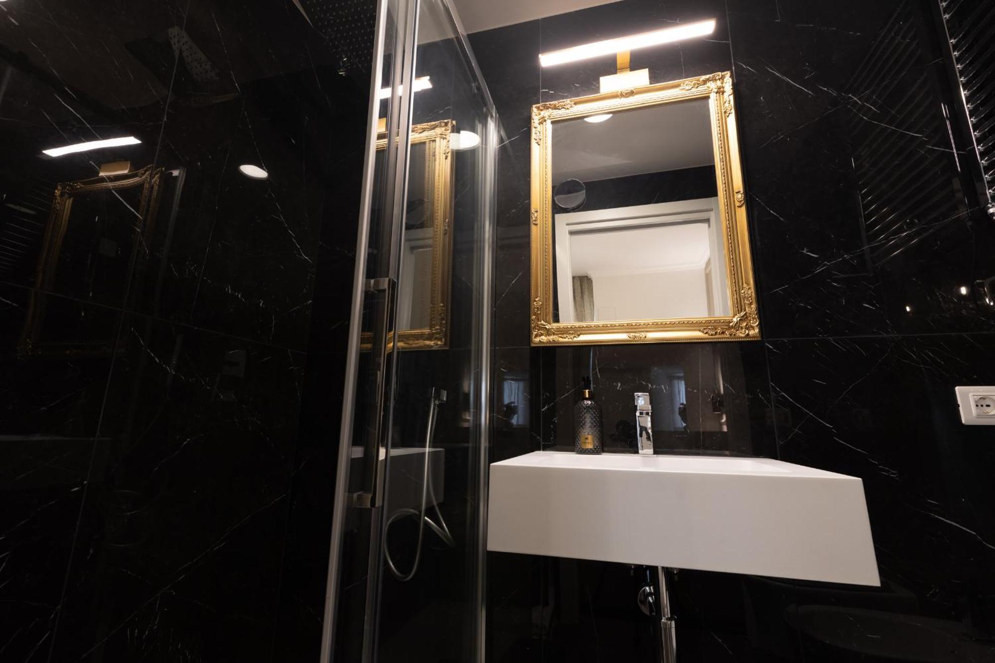 De Vince Suites - Luxury Rooms - Roma Termini Экстерьер фото