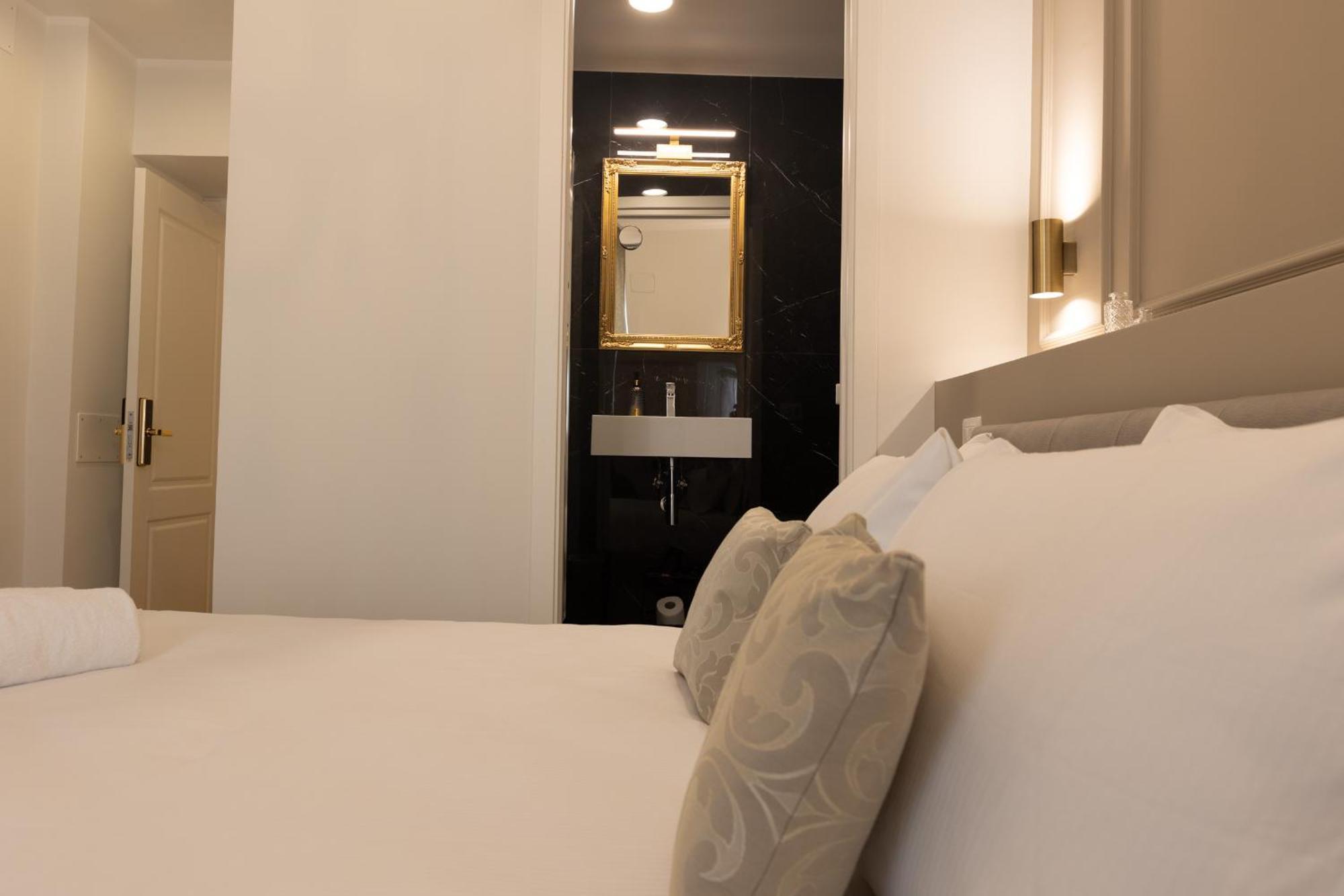 De Vince Suites - Luxury Rooms - Roma Termini Экстерьер фото