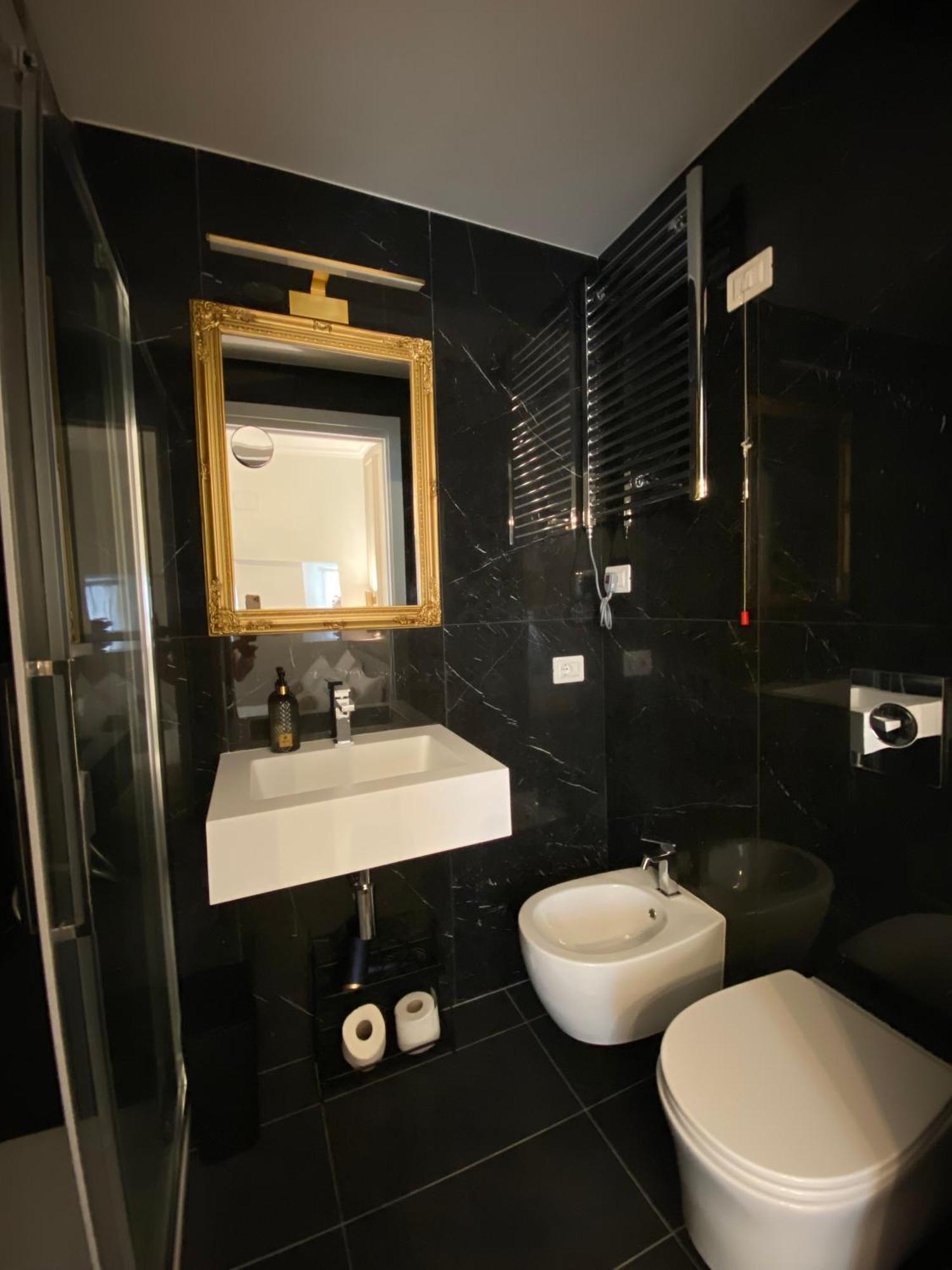 De Vince Suites - Luxury Rooms - Roma Termini Экстерьер фото